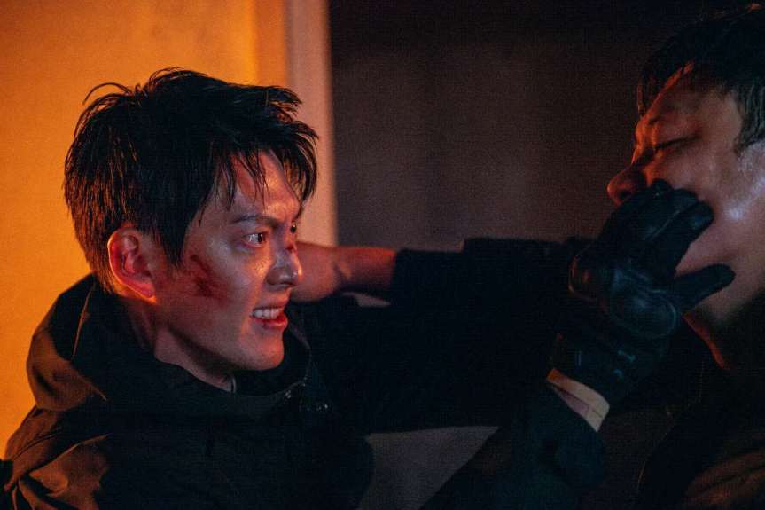 Netflix: Officer Black&nbsp;Belt